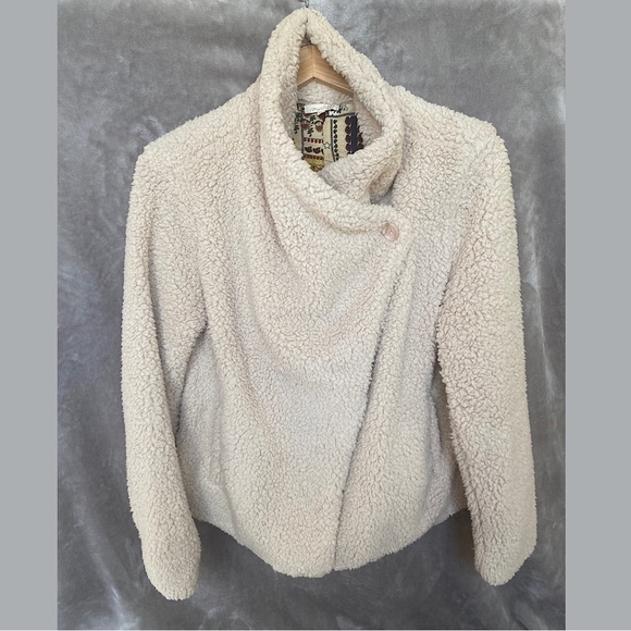 🎉NWOT Mystree Teddy Bear Oversized Wrap Front Coat, Size LG,Cream/Multi … - Picture 3 of 9